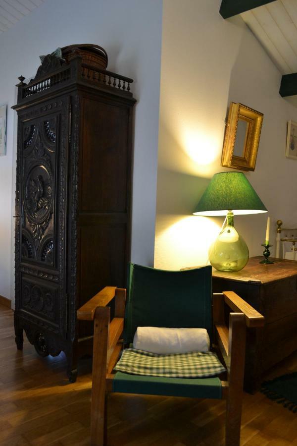 Bed and Breakfast Le Petit Massigny Les Velluire-sur-Vendee Экстерьер фото