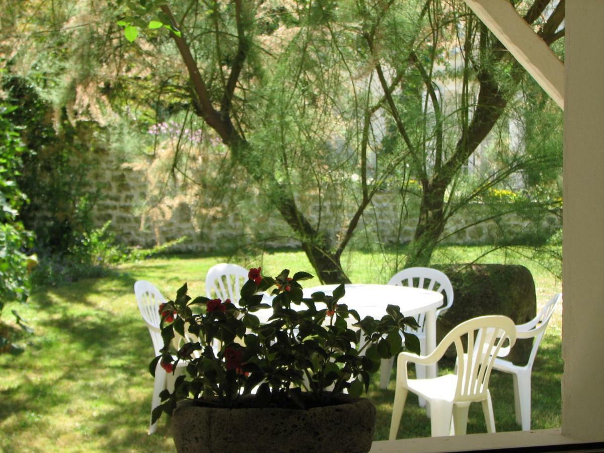 Bed and Breakfast Le Petit Massigny Les Velluire-sur-Vendee Экстерьер фото